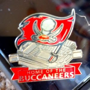 Buccaneers Pin